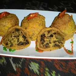 BOLA BOLA TAHU MIE RICA RICA